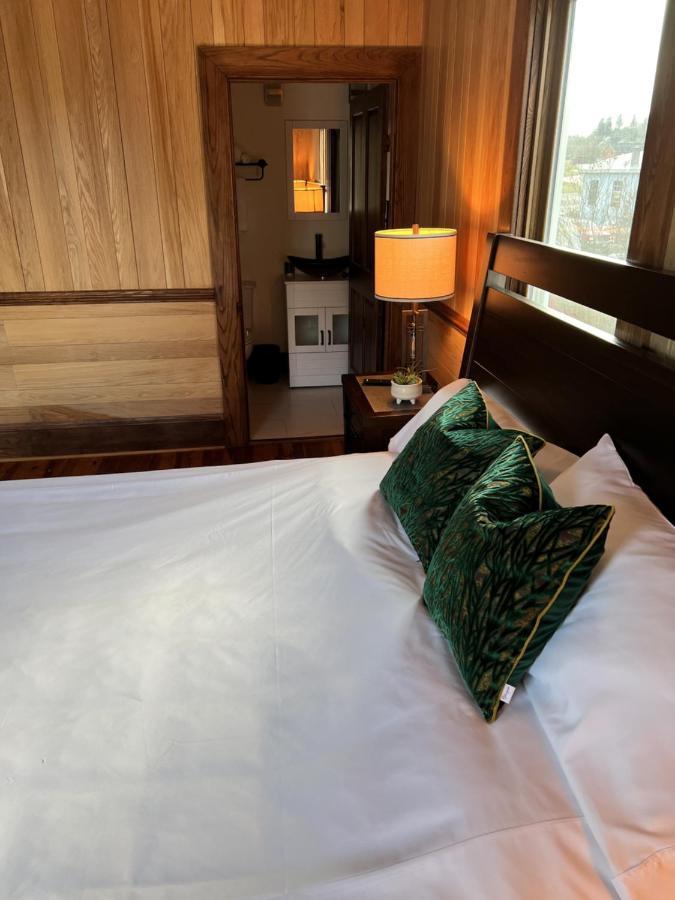 Monterey Inn Екстер'єр фото