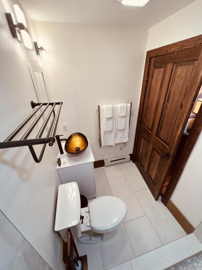 Monterey Inn Екстер'єр фото
